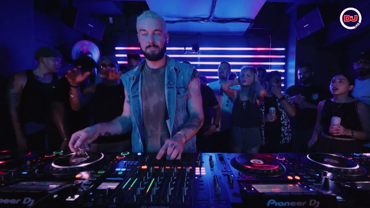 James Hype – Waterfalls (Live DJ Mag HQ)