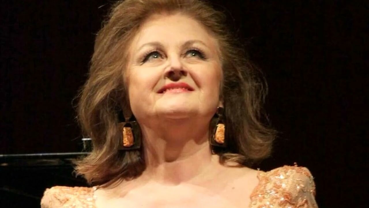 EDITA GRUBEROVA, soprano - G.Donizetti: ROBERTO DEVEREUX - Quel sangue versato.. (Vienna 07.12.2000)