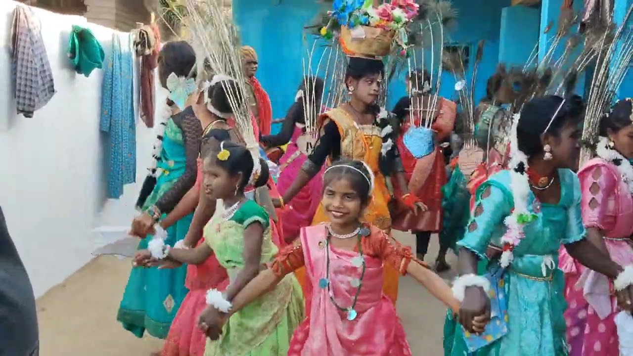 सुआ,नृत्य काफरमार, । Kurru गौरा में, 