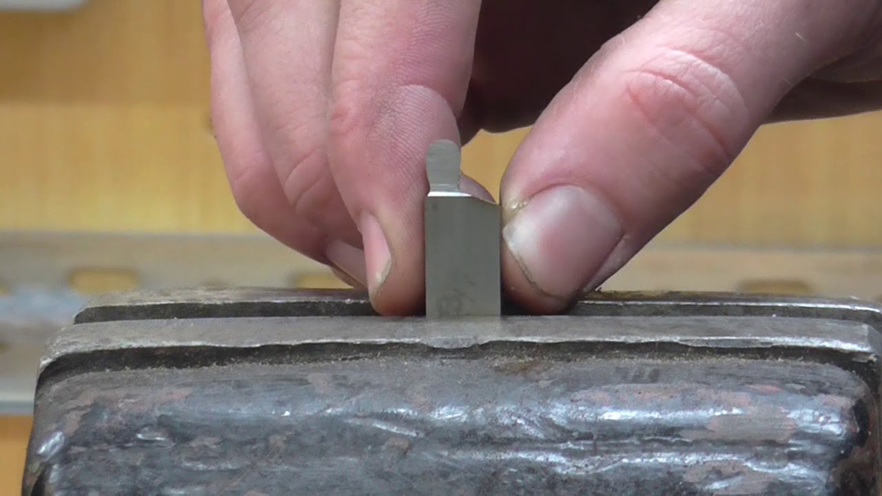 Grinding a Round Nose Tool