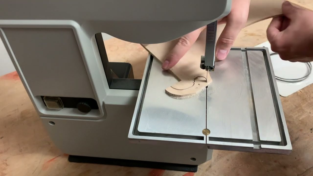 Trying out my Microlux Mini Bandsaw