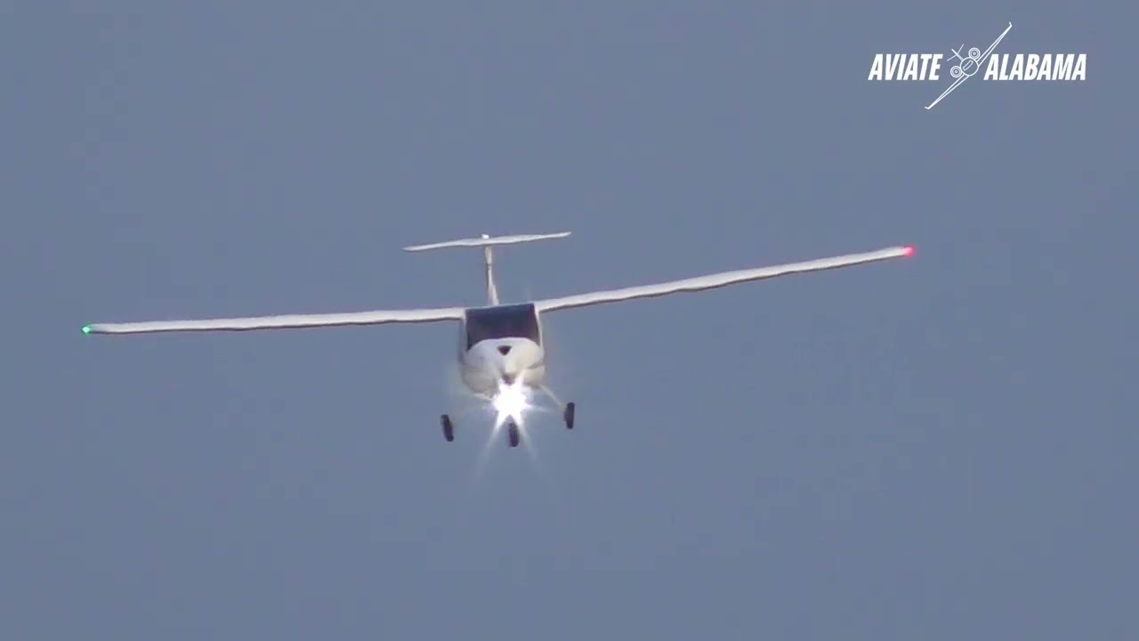 Pipistrel Alpha Trainer UNBELIEVABLE Landing in Atlanta