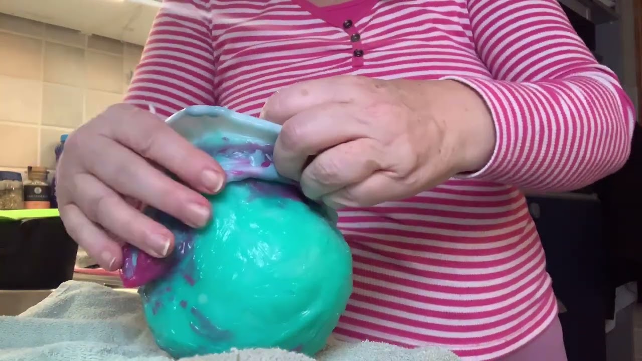 Silikon Avararkopf wird geboren 🌈❤️🌈