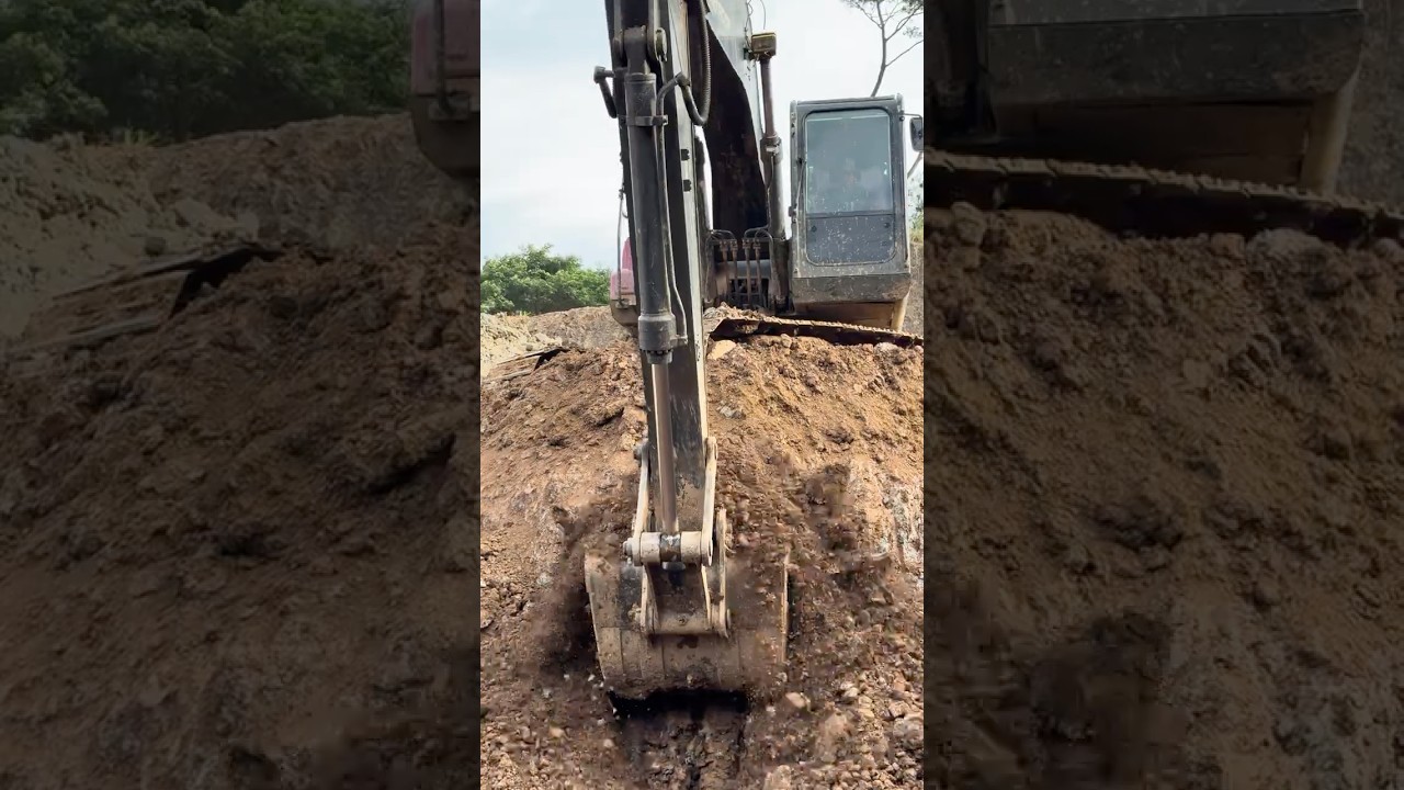 Excavator MATADOR1 x 41-Ton Dump Trucks | Massive Land Digging Power 💪🚜 #shorts #automobile