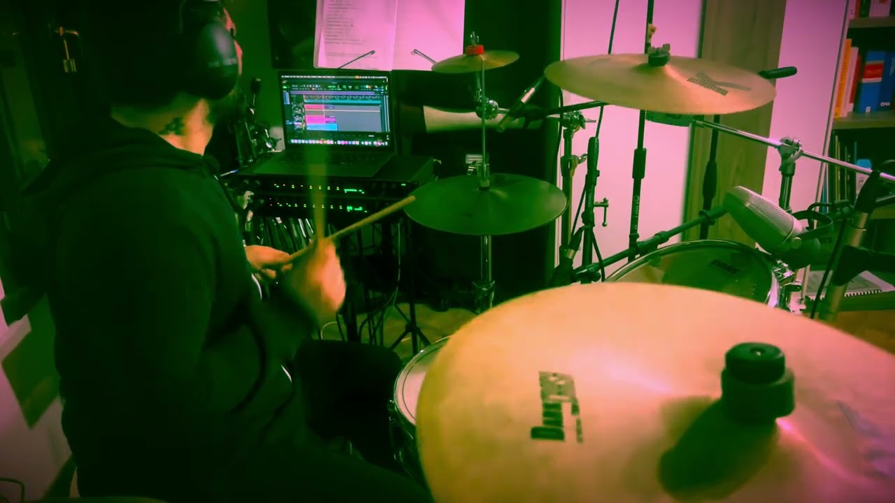Riccardo Cocciante _ In bicicletta (drum cover)