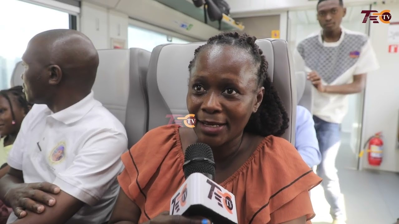 SIKU YA PILI, ABIRIA WAZIDI KUMIMINIKA SAFARI ZA SGR DAR - MORO