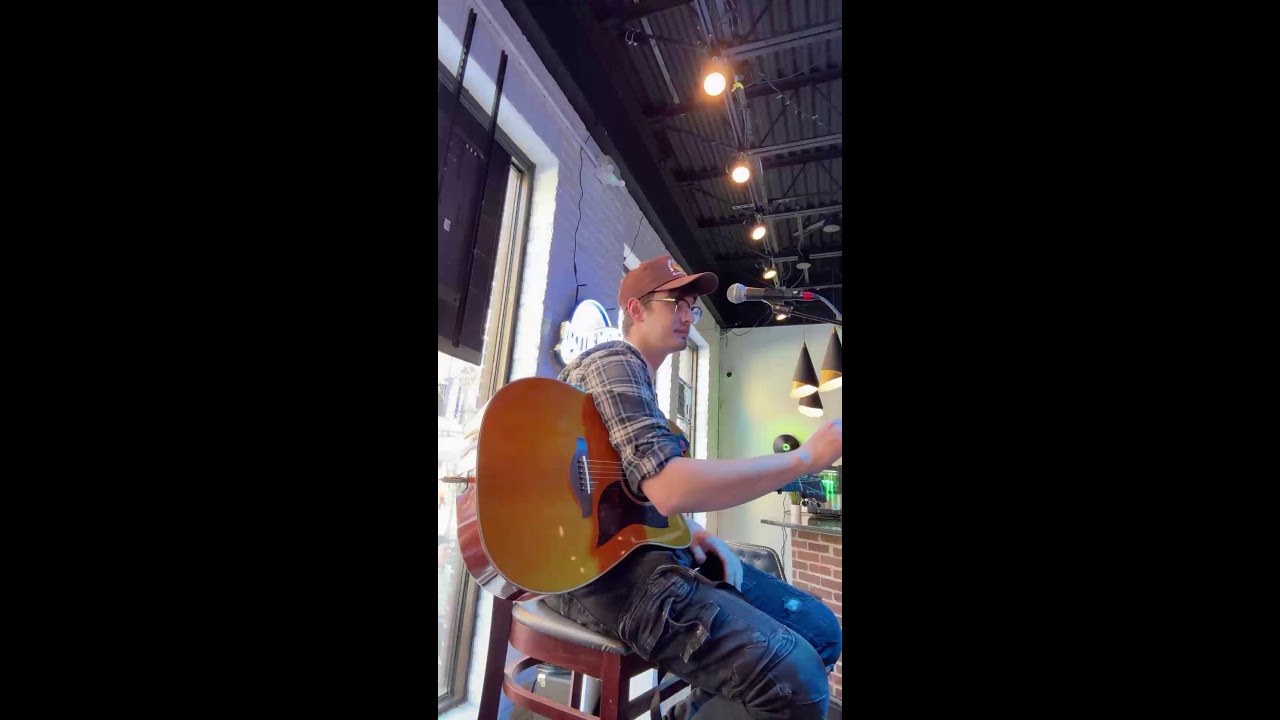 Another Acoustic Gig On Broadway In Nashville