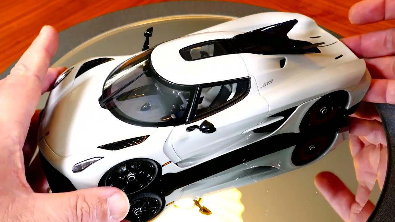 Koenigsegg Jesko Absolut by GT Spirit in 1/18 scale