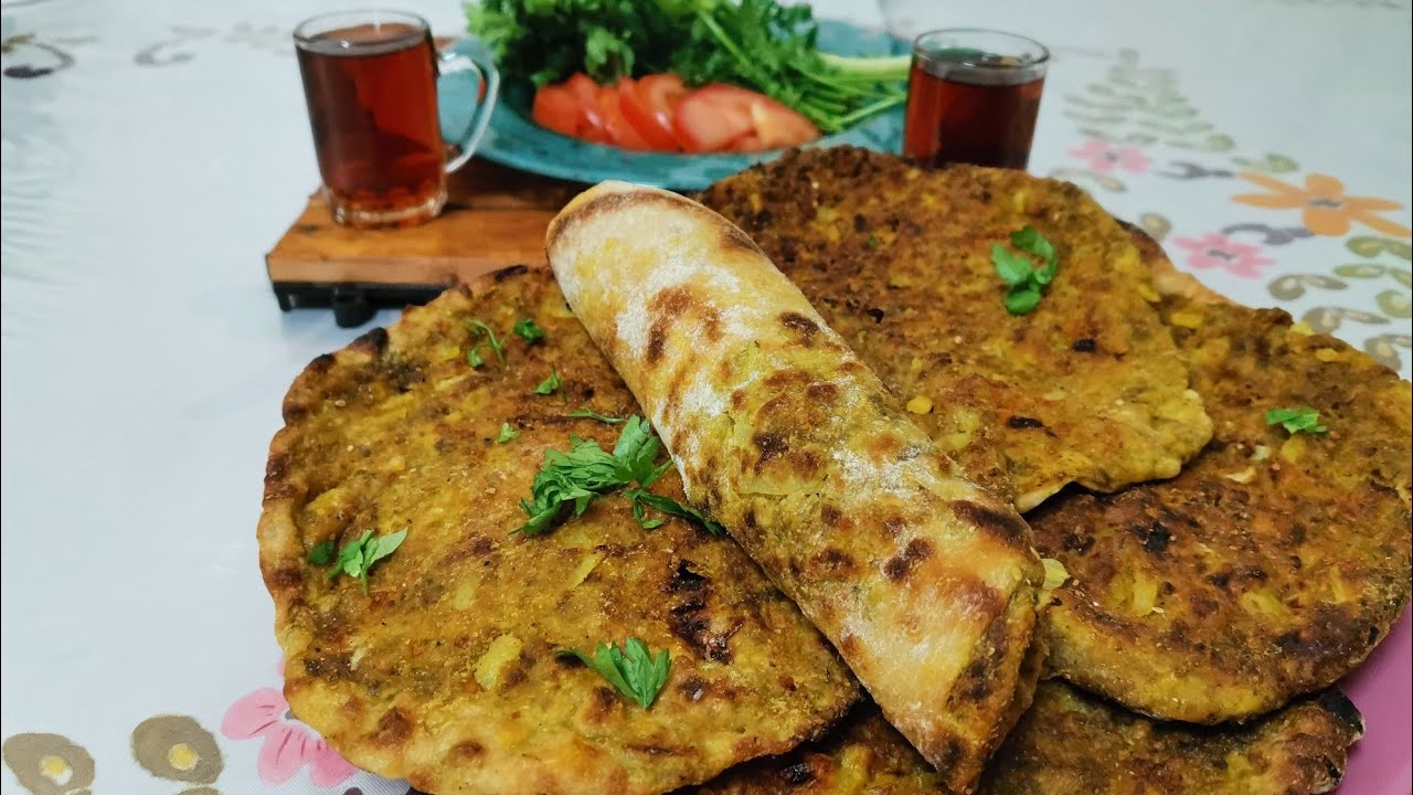 مشحمية ديرية من مطبخ بهاء وفوفا #مشحمية #محمرة#مشحمية_تنور#فطاير_مشكلة#مشحمية_ديرية