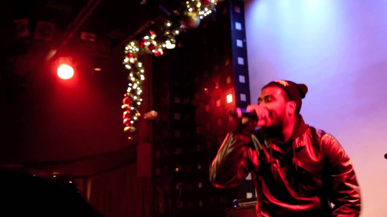 Kris Kasanova Performs "Moshpit" LIVE at SOBs