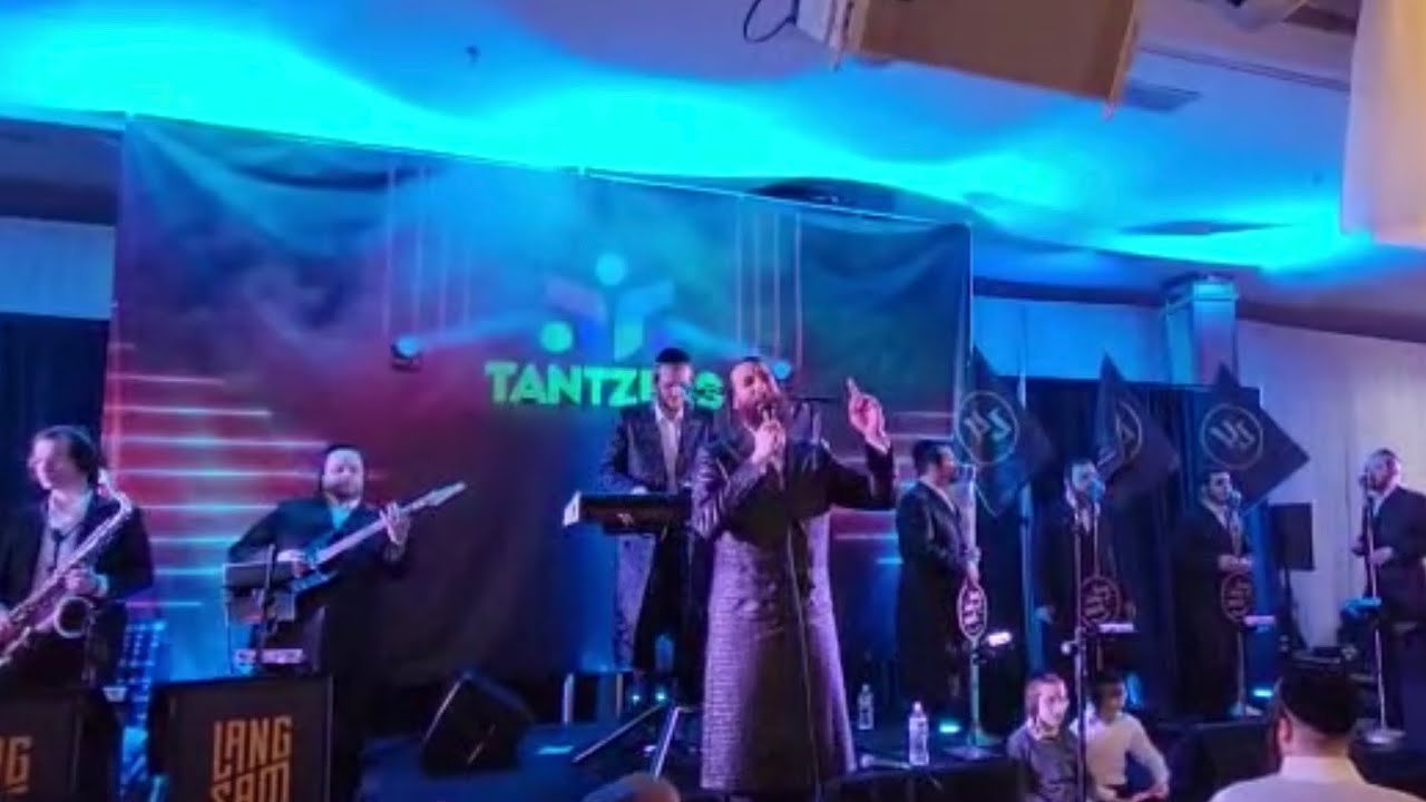 BERI WEBER IN PURIM MODE: Lev Choir & Hershy Langsam at a recent Tantzers Event🔥