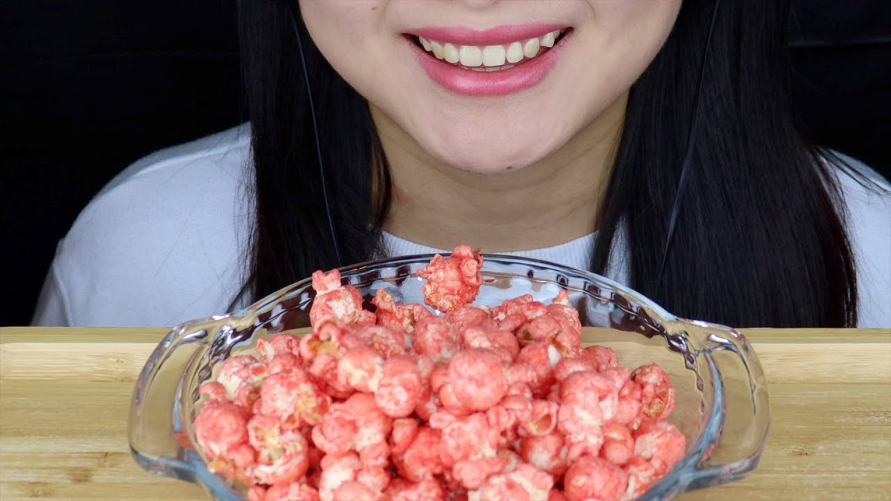 ASMR CHEETOS FLAMIN' HOT POPCORN (LIGHT CRUNCHY EATING SOUNDS) MUKBANG *NO TALKING* | wendyasmr