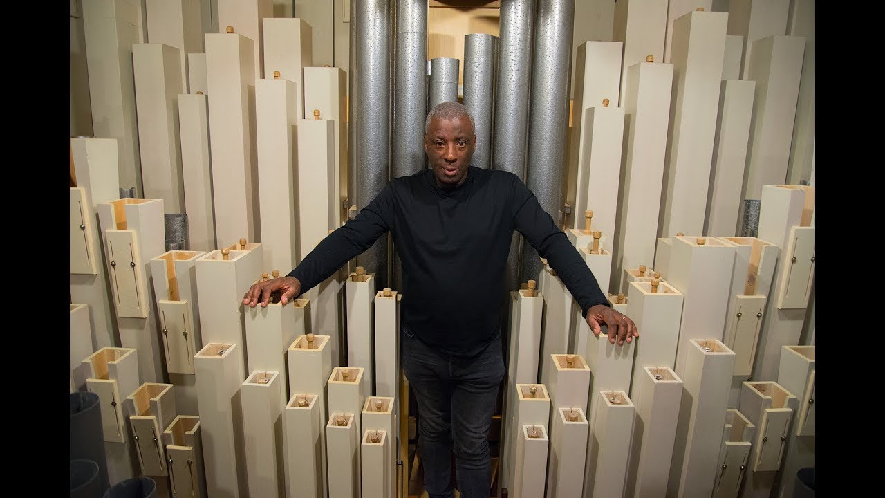 WAYNE MARSHALL plays Widor Toccata from Symphony No. 5, Organ of Fátima Basilica, Portugal.