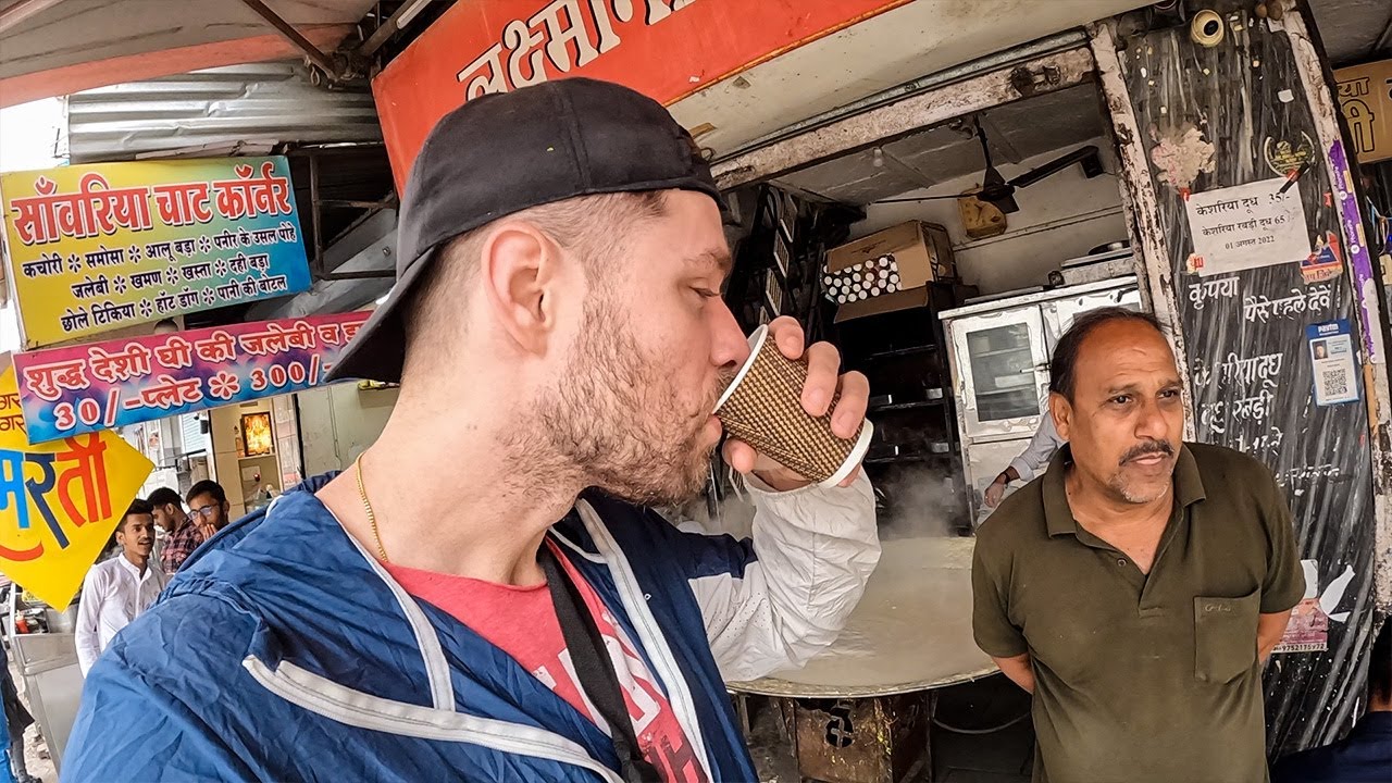 Owner sells over 200L of Doodh in one night 🇮🇳