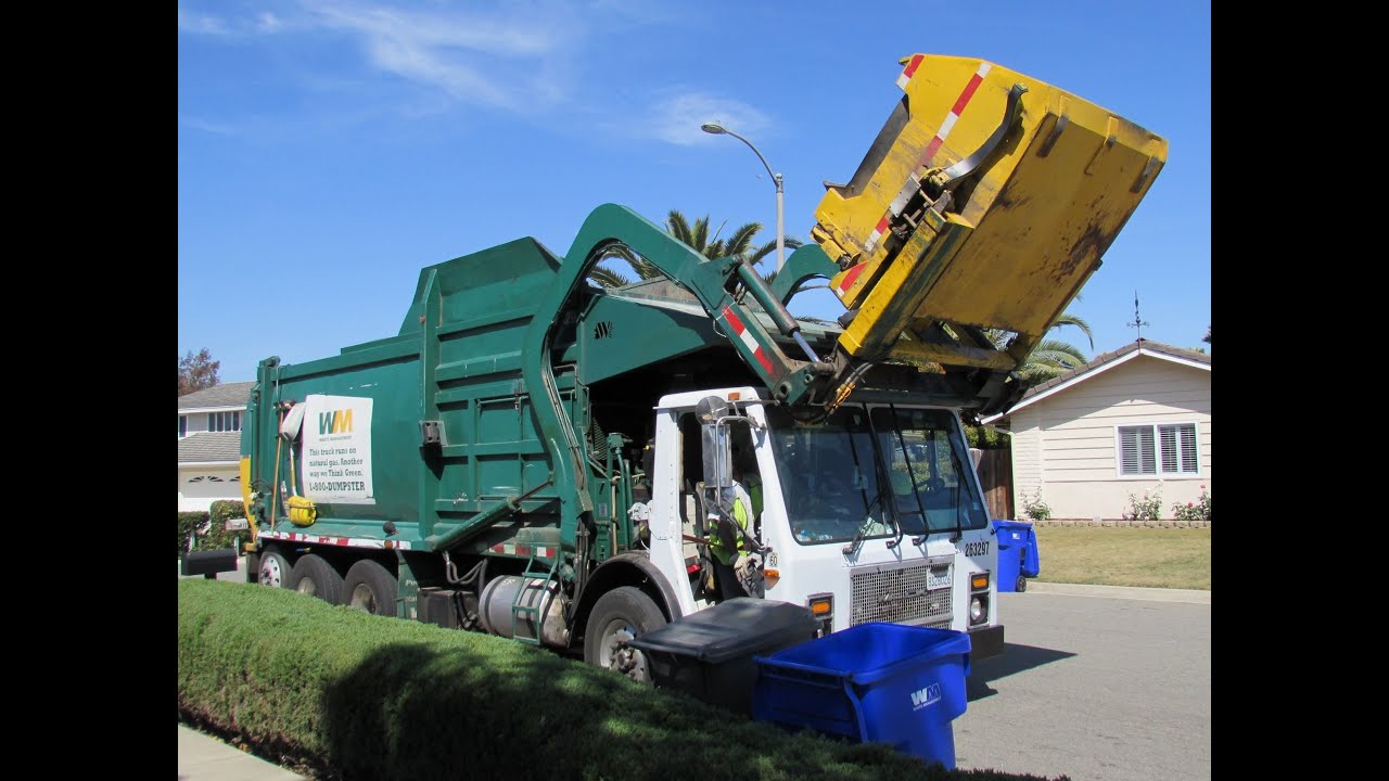 Waste Management: Wittke Starlight FL Curotto Can II