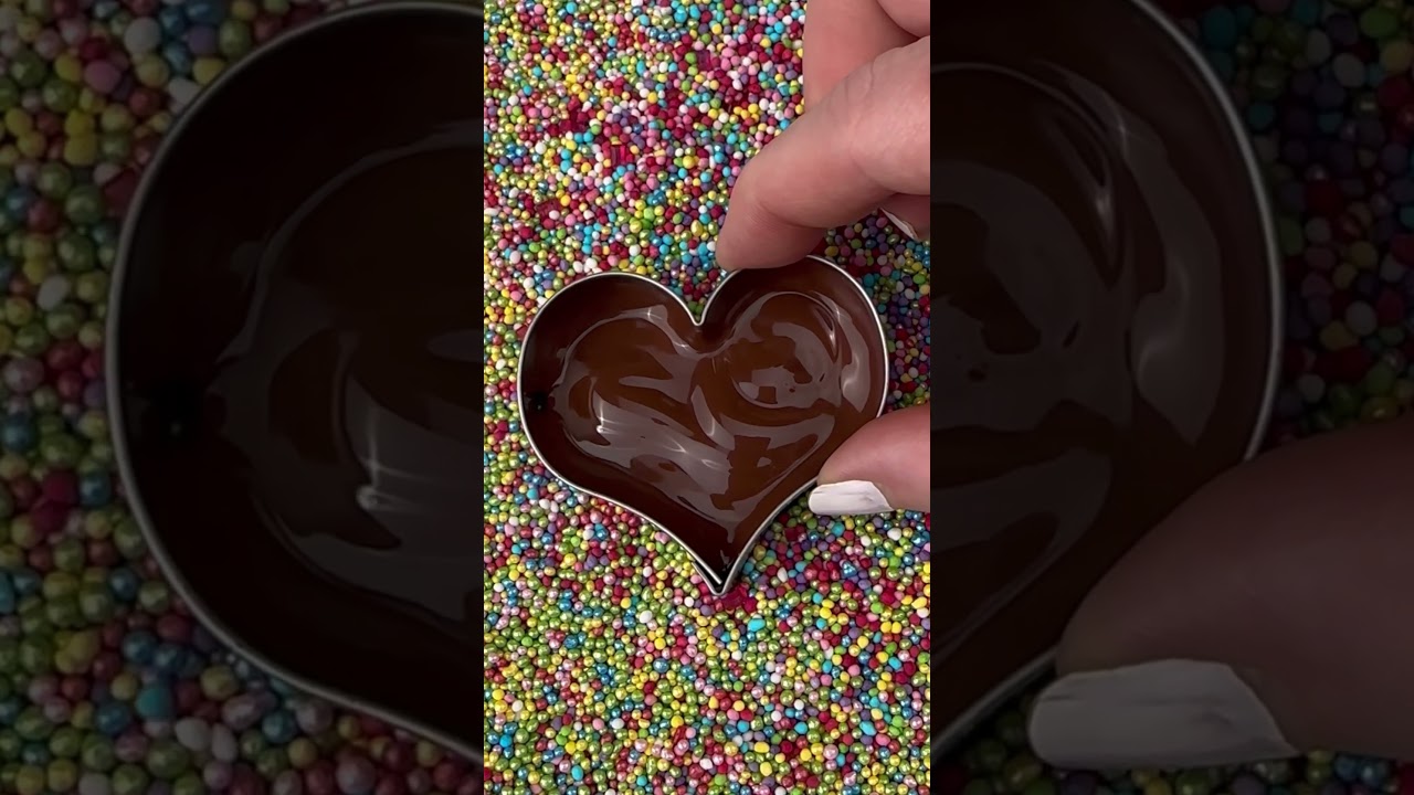 How to make chocolate hearts with colorful sprinkles #heart #chocolate #sprinkles