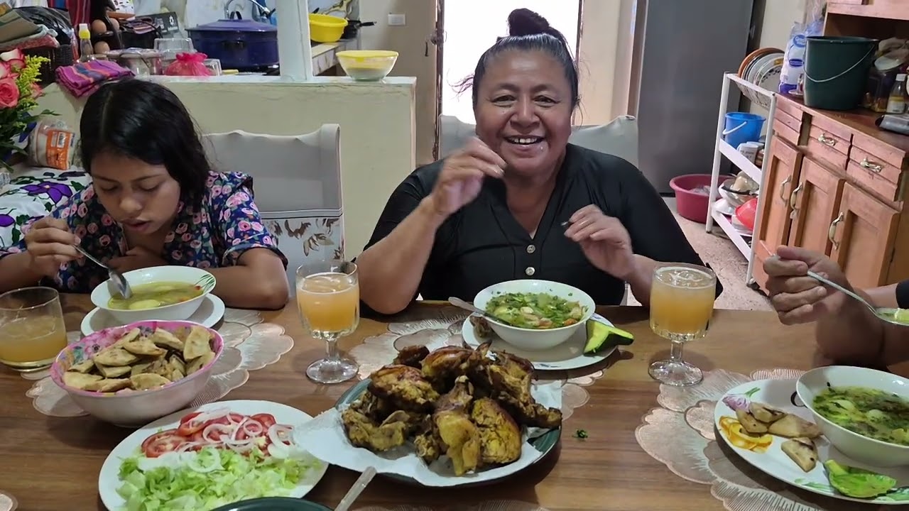 Hna Yanira de Bonilla disfrutando en casa 🏡 con mis hnas Méxicanas 🇲🇽 