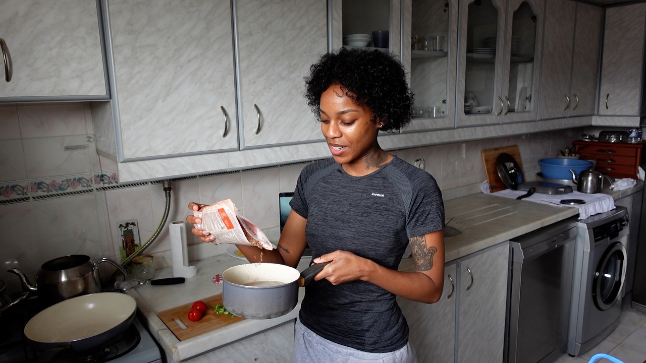 Жизнь в Турции: простые утра и непринужденные беседы.