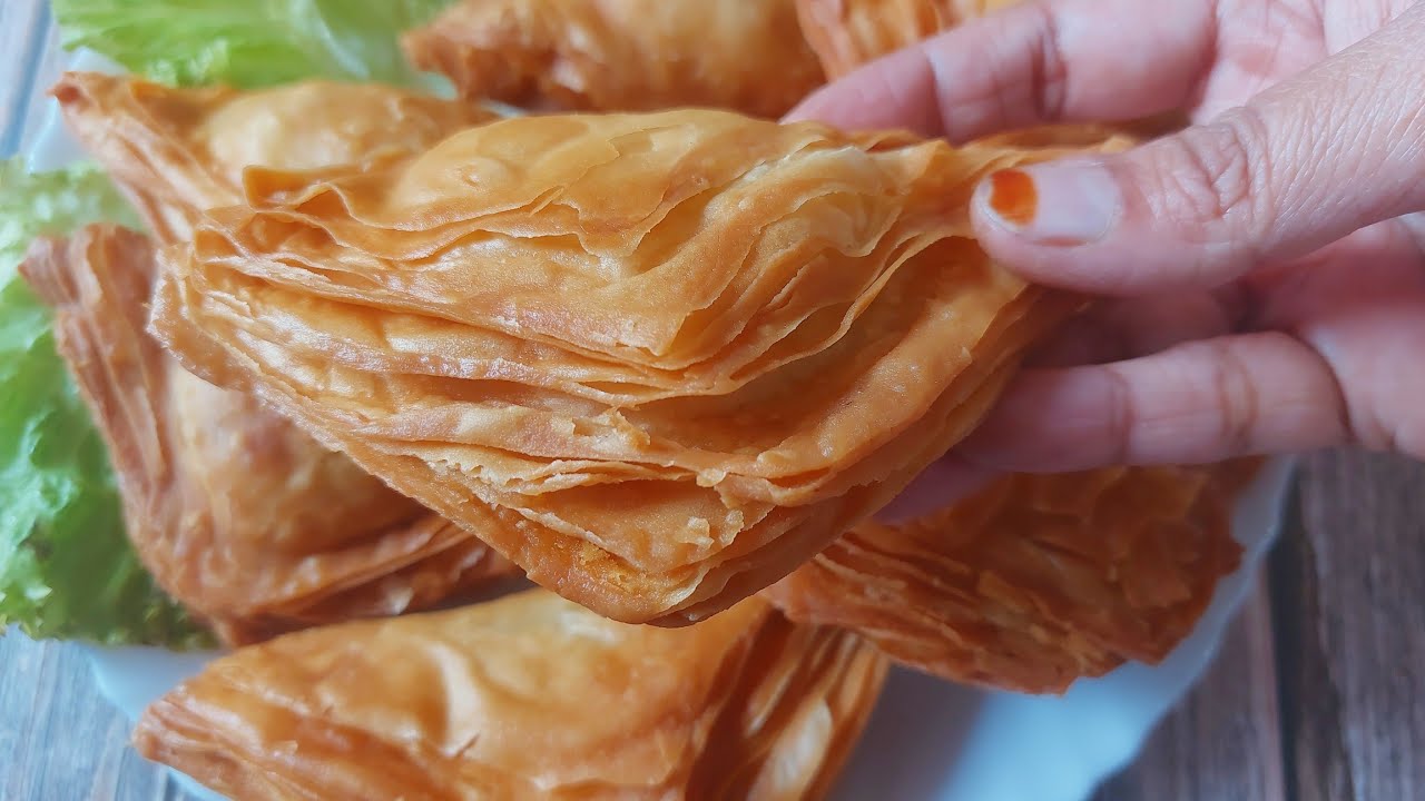 Iftar Special Layered Kheema Samosa 🤤 | Super Crispy & Juicy | Crispy kheema puff patties 