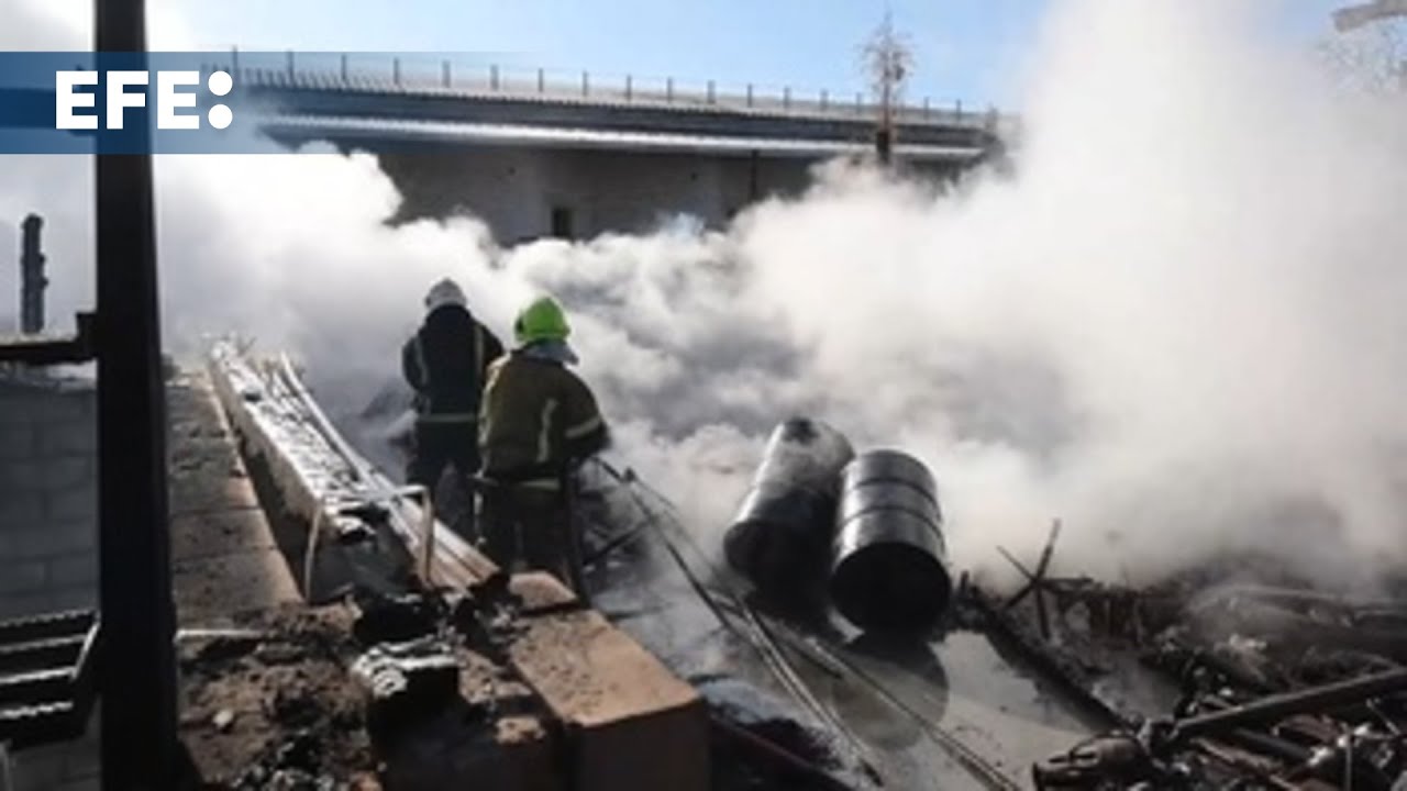 Zelenski denuncia un ataque ruso masivo contra Ucrania que deja siete muertos en Kiev