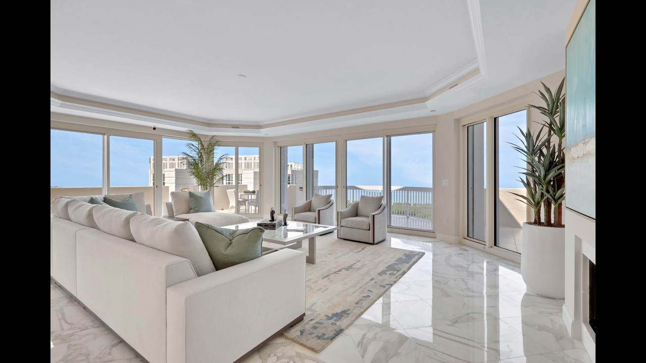 7117 Pelican Bay Blvd, Penthouse 16, Naples FL 34108