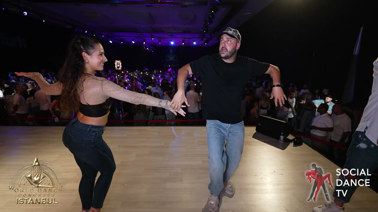 Dario & Belen - Bachata social dancing | Istanbul World Dance Congress 2025