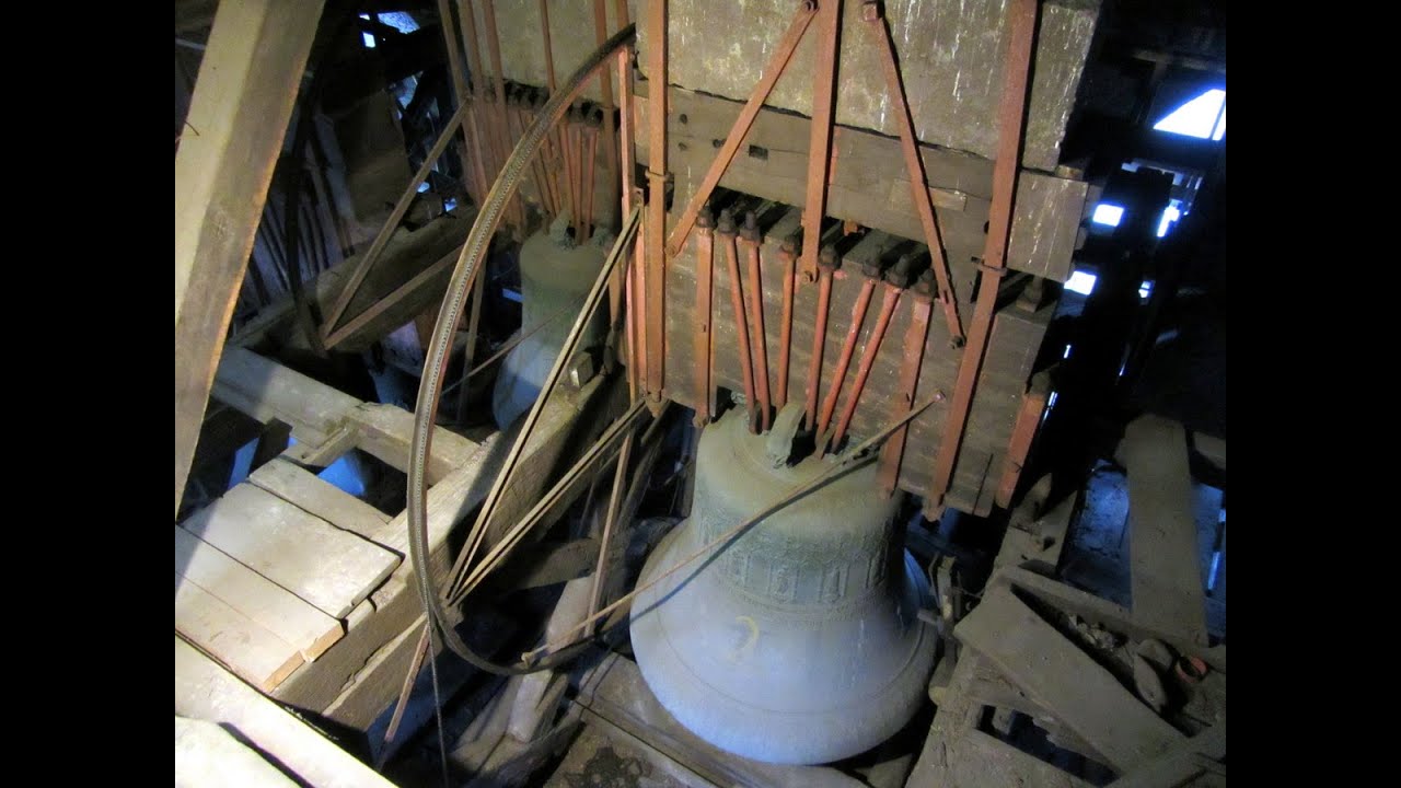 Liège, cathédrale Saint-Paul, cloche (1/3: plénum) / Luik, Sint-Pauluskathedraal, volgelui (1/3)