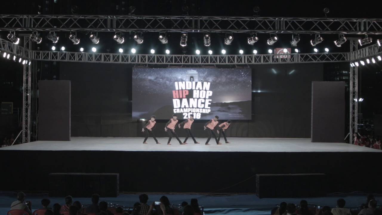 T U F CREW MUMBAI FRONT VIEW