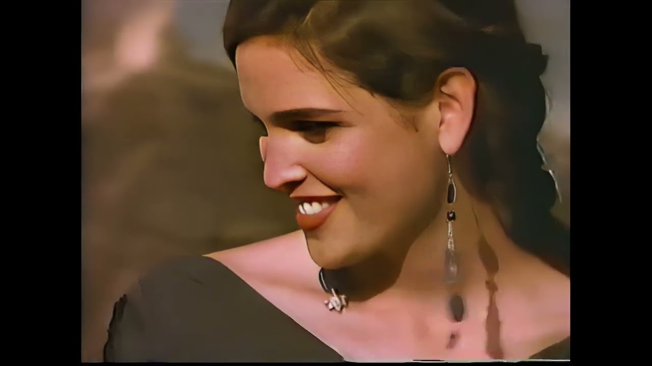 Clarion  - Oil Free FACE Make Up 90's TV Commercial