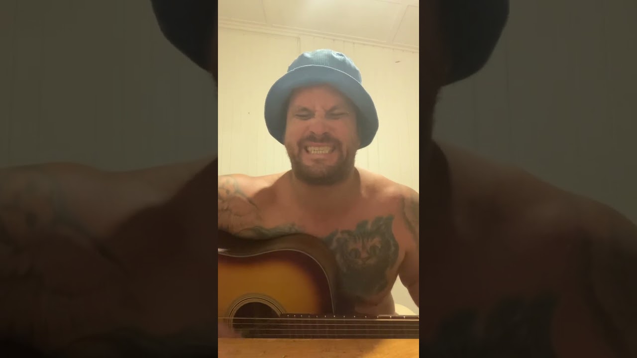 James Howell,, song for Johanna xoxoxooxo by Bob Dylan… Meet me in the morning xoxoxo ♥️ ♥️ ♥️ 😭