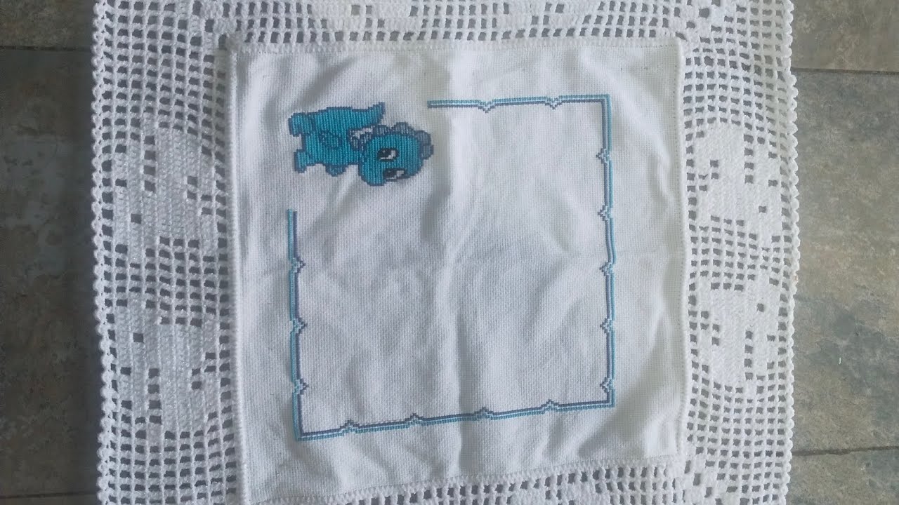Servilleta en punto de cruz con gancho de vuelta y vuelta #crochet #tejedoras #bordado 