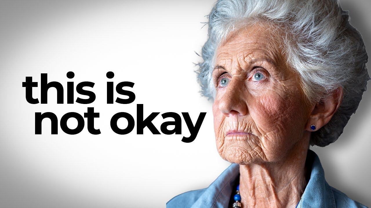 I Photographed A Sweet Old Lady, Turns Out She Is A 