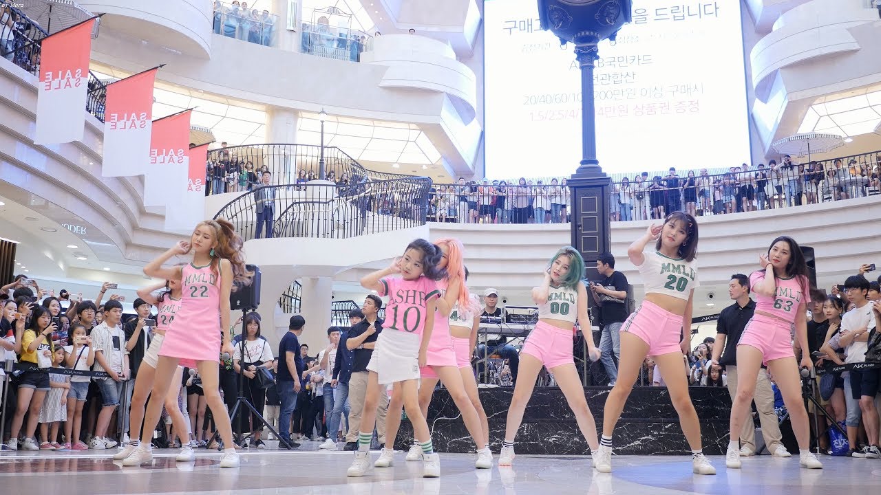 180708 MOMOLAND (모모랜드)+어썸하은 -  BAAM'(배앰) [4K] 직캠 Fancam (분당 모모랜드 게릴라공연) by Mera