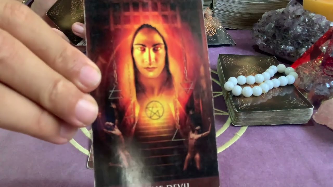 🔮TU EX-PAREJA NO QUIERE QUE SEPAS ESTO. TE OCULTA COSAS