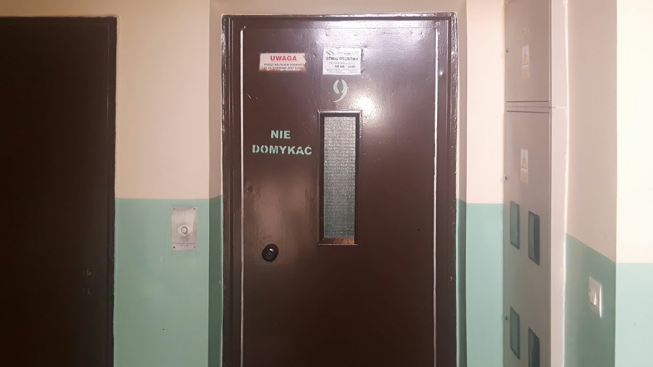 ZREMB licencja [Graham license elevator] @Ul. Michałowskiego Piotra 2, Wałbrzych.