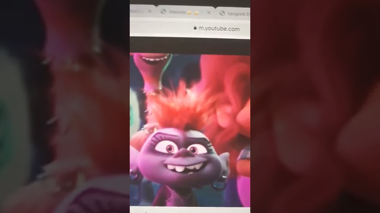 Barb Trolls Holiday in harmony Becky hill False alarm remix Aladdin and Elena of Avalor trollstopia