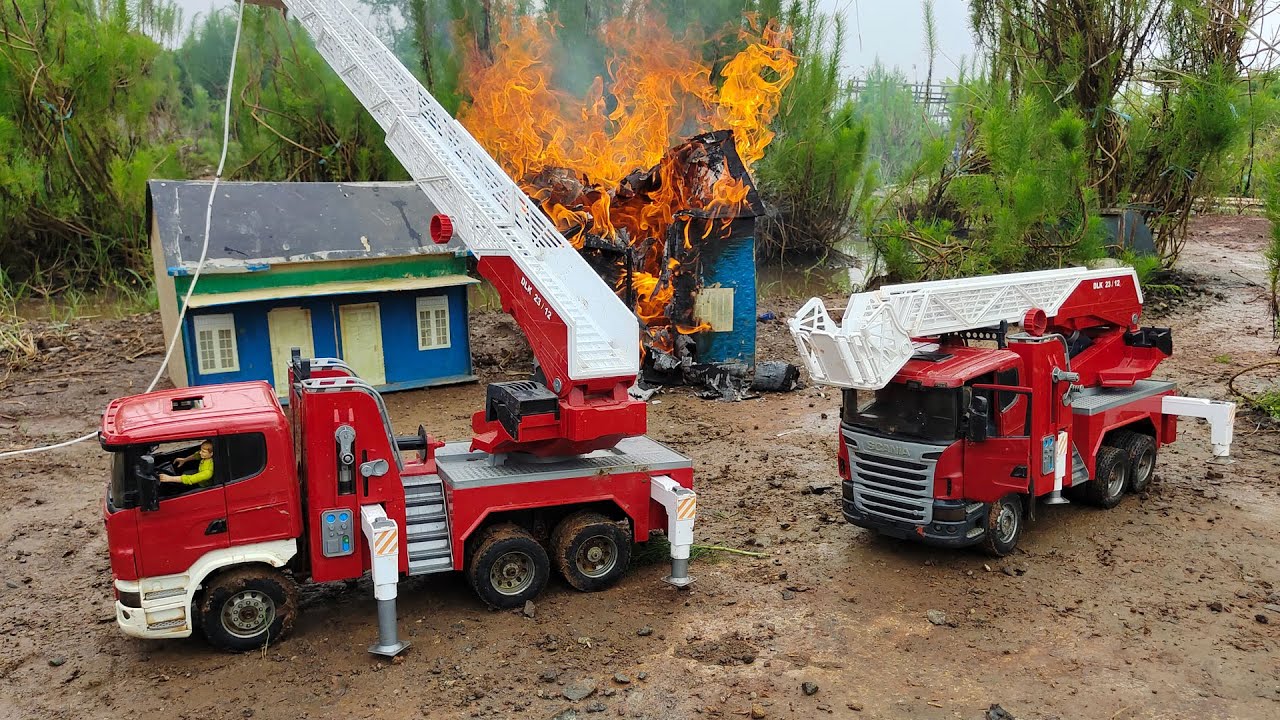 MOBIL TRUK PEMADAM KEBAKARAN DAMKAR, MINIATUR TRUCK RC, MOBIL MOBILAN REMOT, TRONTON FUSO DUMTRUK