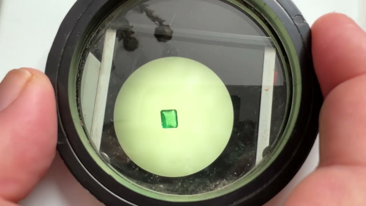 حجر الزمرد 💚 الطريقة الصحيحة لفحصه 💚 اخدشه لتعرفه 💚