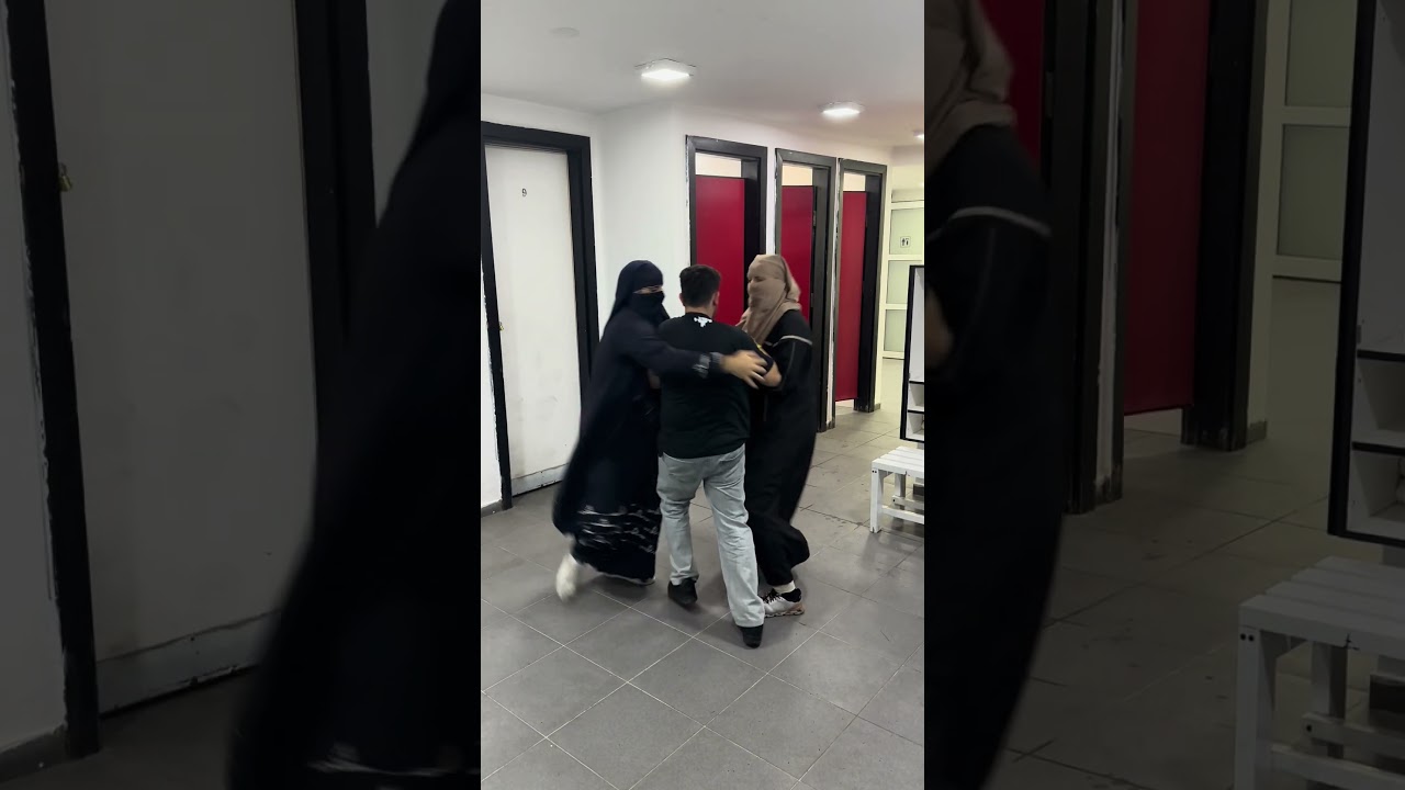 مقلب الخمار في حمامات الرجال 🤣🤣🤣