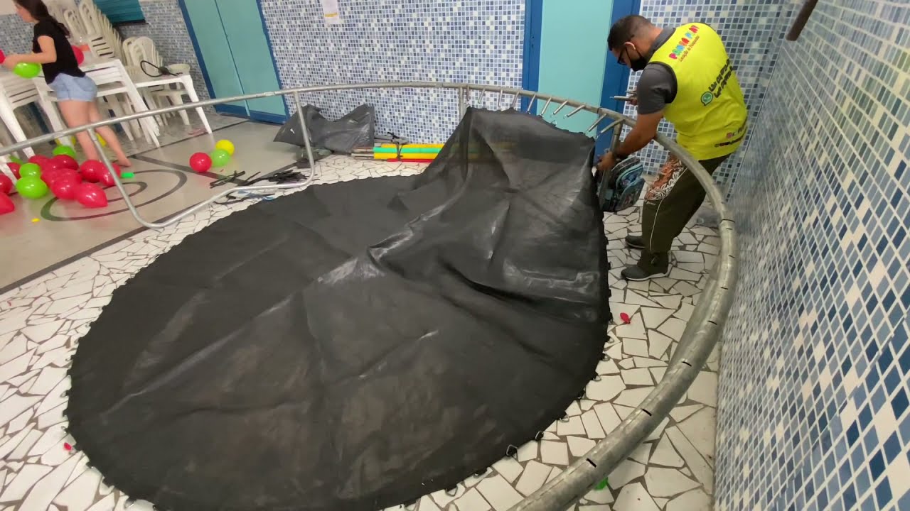Monitor montando cama elástica Grande sozinho no cliente!