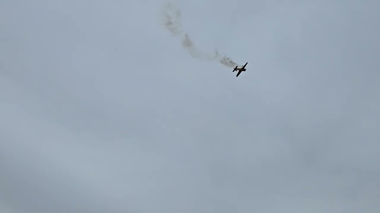 Extreme flight Slick 105 holy smokes kit test flight!