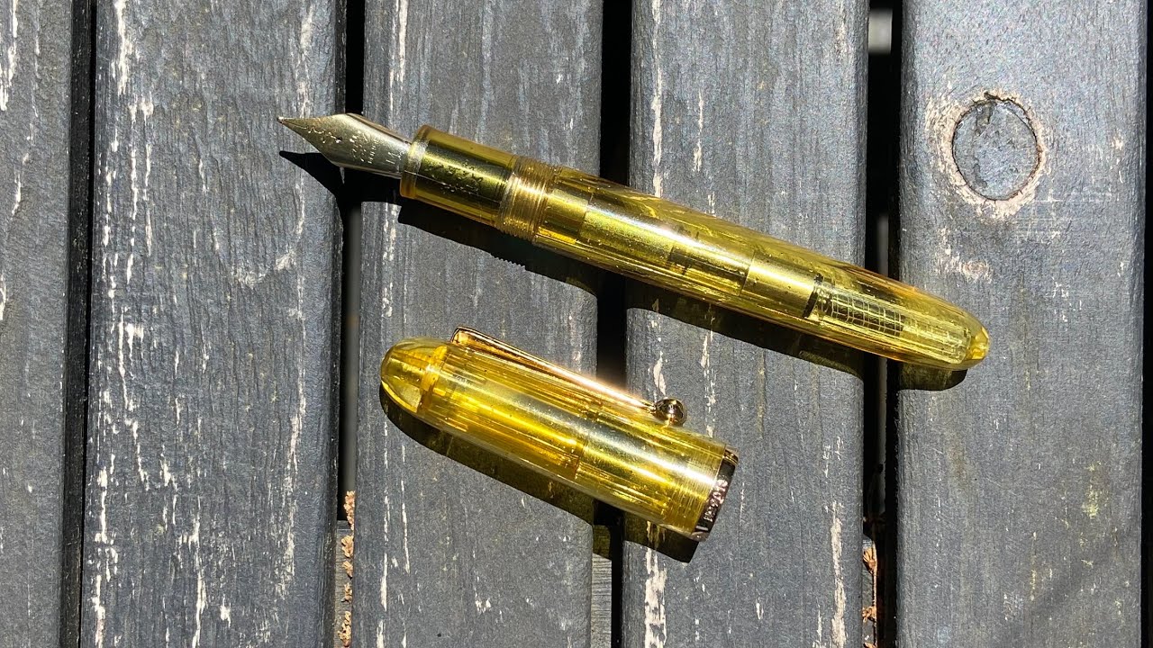 Перьевая ручка Jinhao 9013