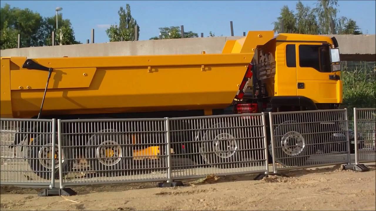 1/14 8x8 Armageddon Dump Truck hard work in the construction / Zipilandia
