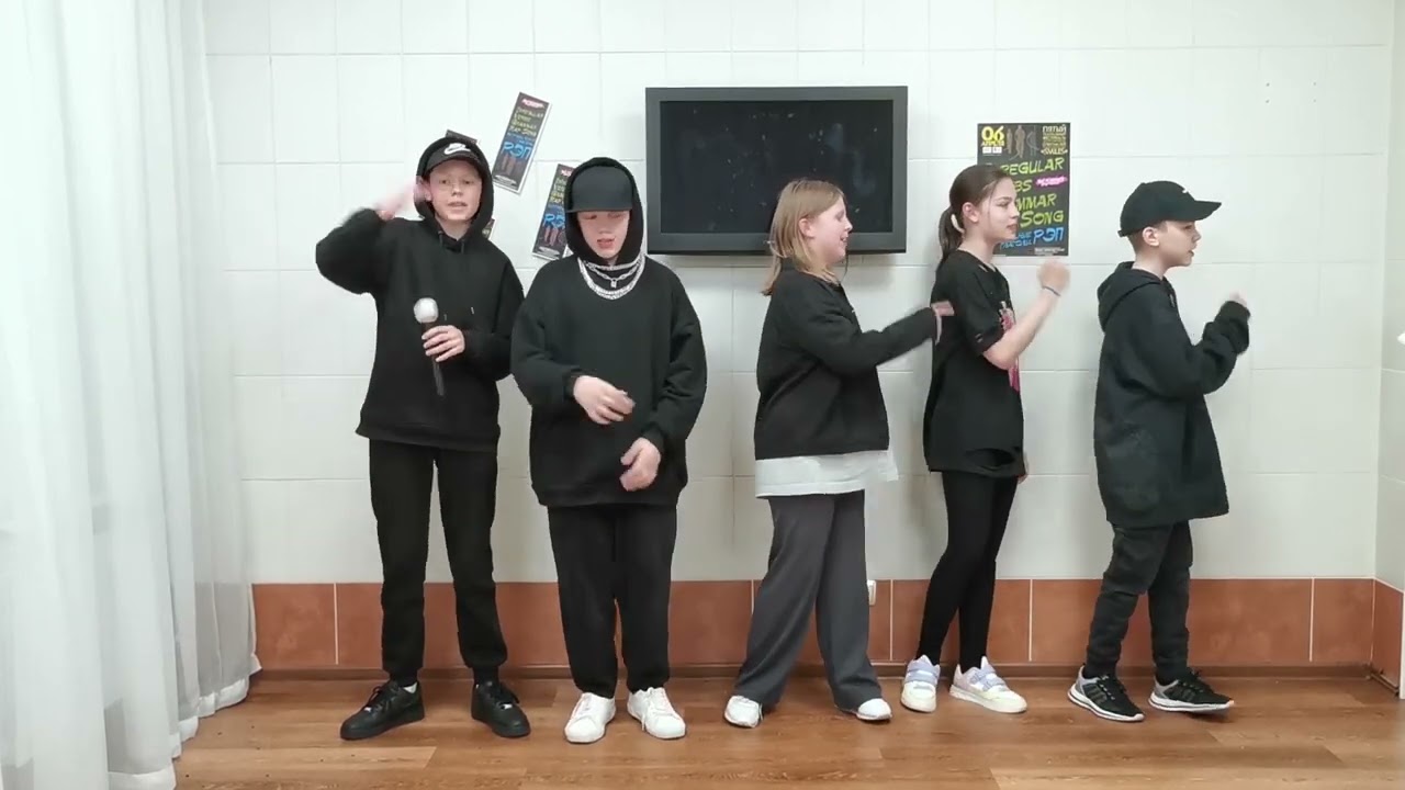 Группа Flyers 2. Выступление группы в Rap Battle на неправильные глаголы