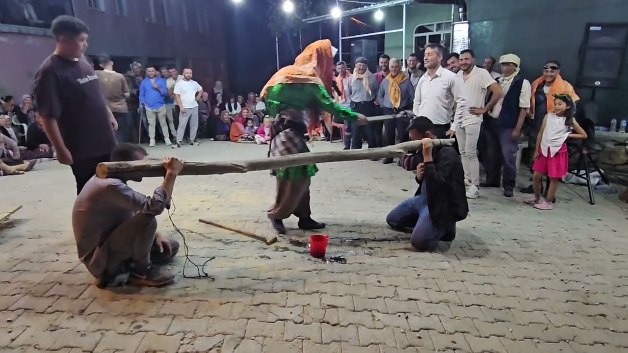 DEMİRCİ'nin ULACIK KÖYÜNDE DEVE EĞLENCESİNDEN GÖRÜNTÜLER 17-06-2024