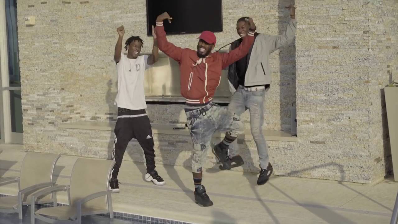 @LILUZIVERT   P's & Q's @SheLovesMeechie
