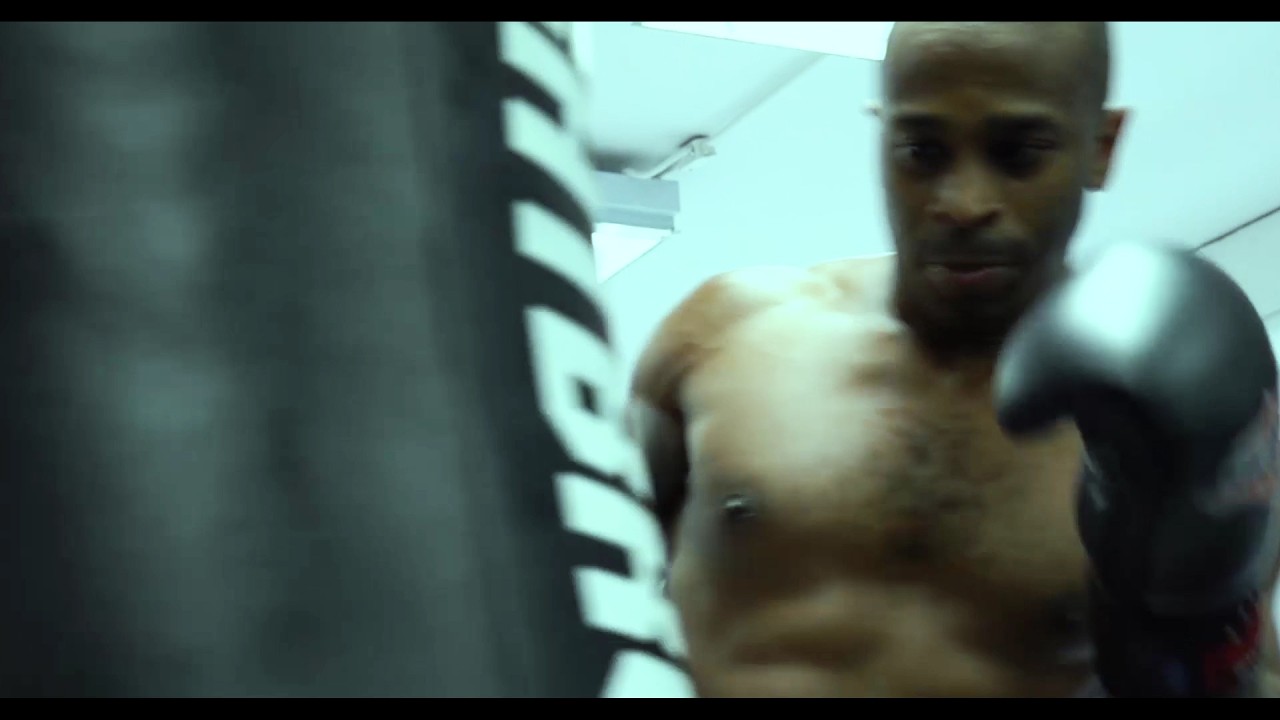 Djasali freestyle toujours debout ( Clip )