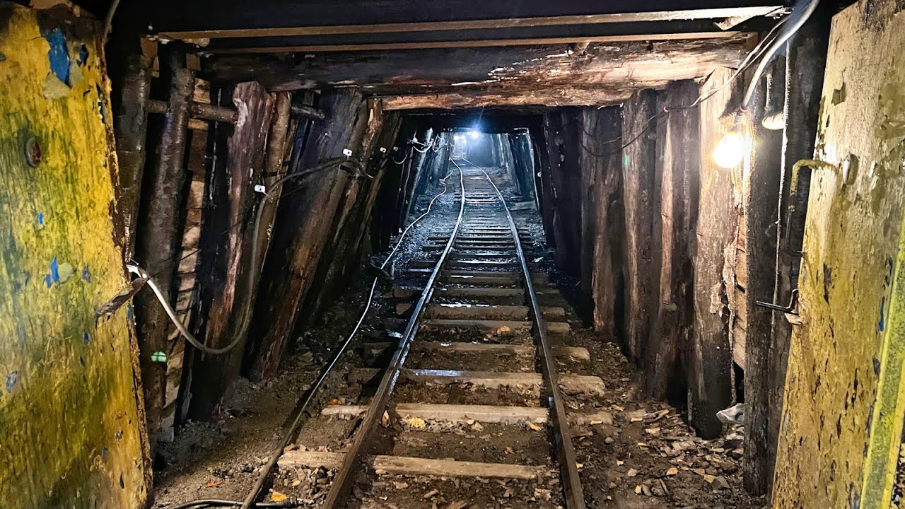 Commercial Mine Tour - Pioneer Tunnel Anthracite Coal Mine in Ashland, PA - October 28, 2023