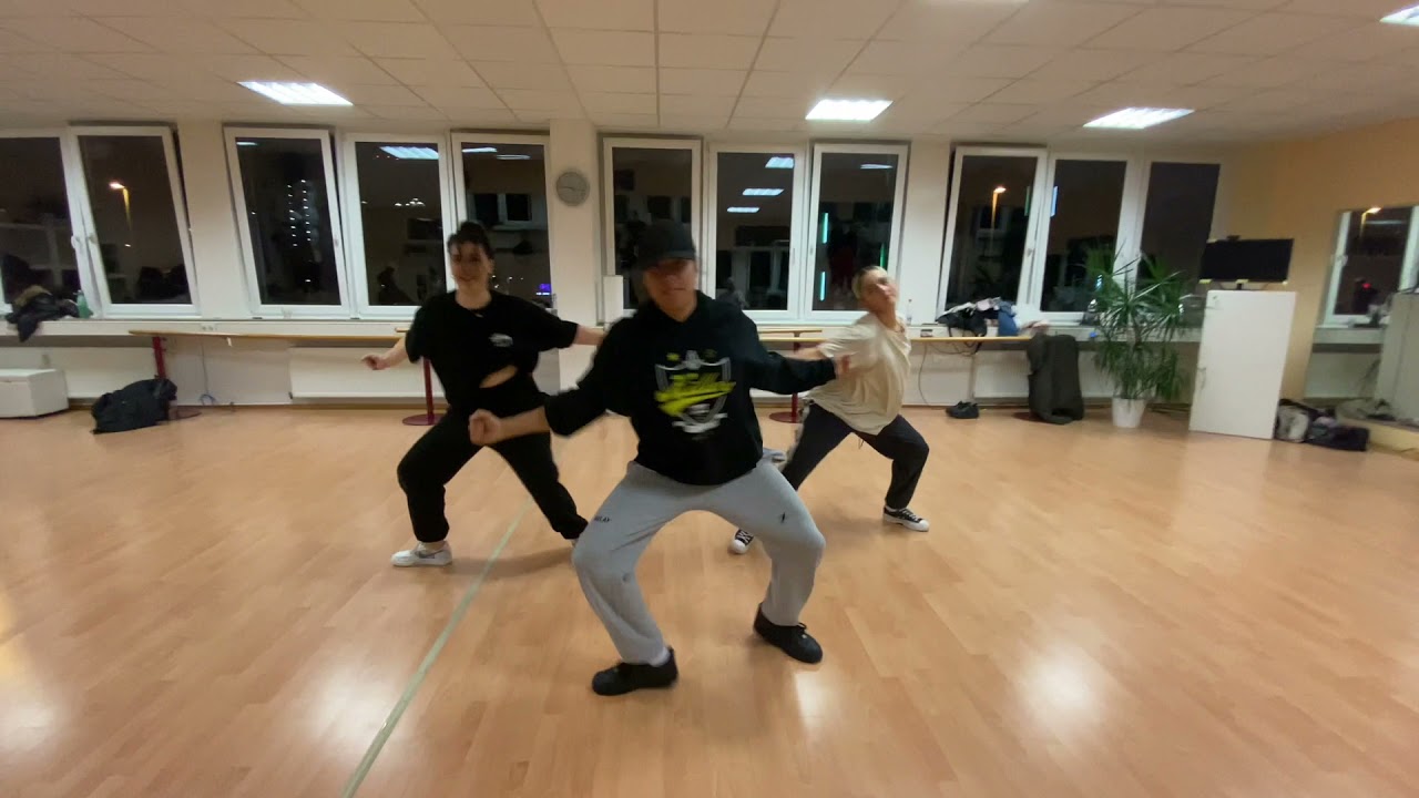 Roll some more - Choreography by Phong Vu Vo