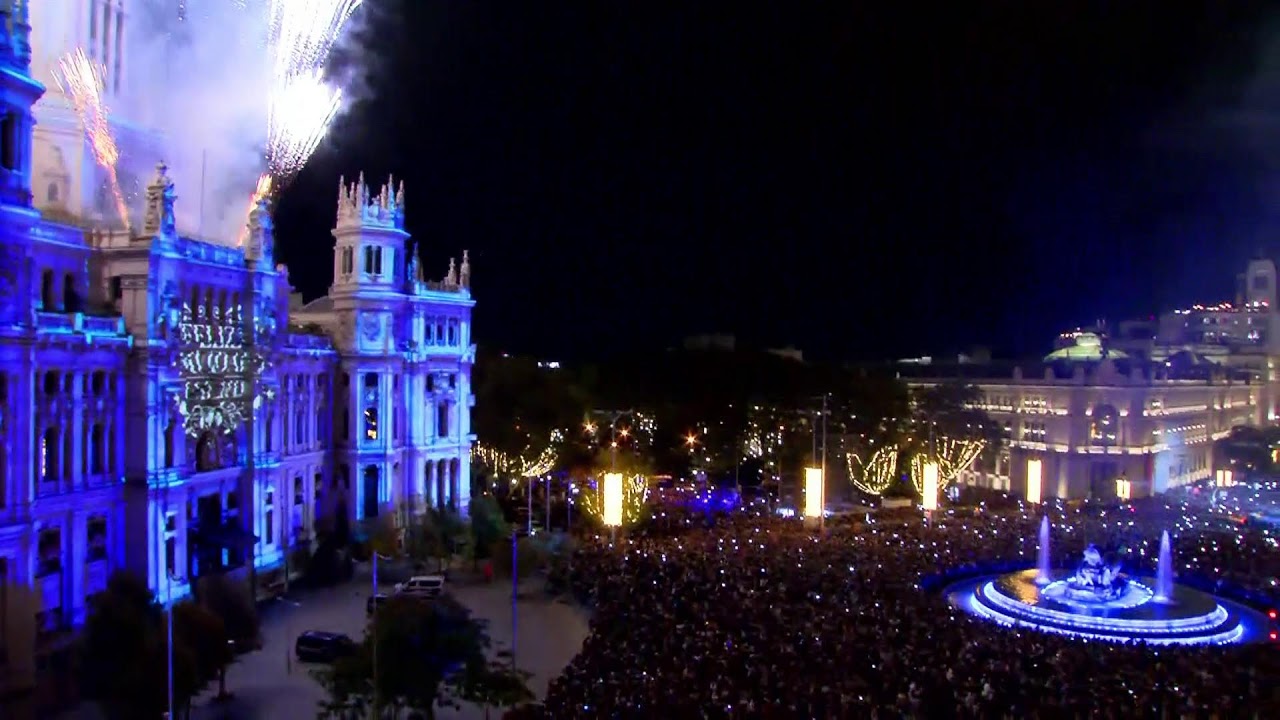 Almeida participa en el acto de encendido de la iluminaci&oacute;n de Madrid